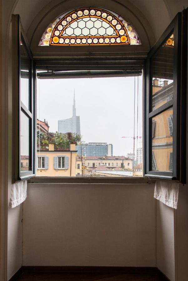 Brera District 2 Bedrooms -Youhosty Milan Bagian luar foto